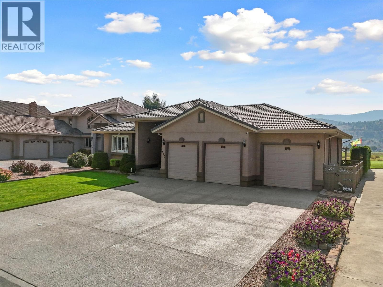 413 Nueva Wynd in 
