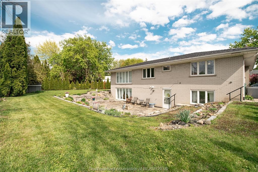 39 Chippewa DRIVE, Chatham Kent — photo 4