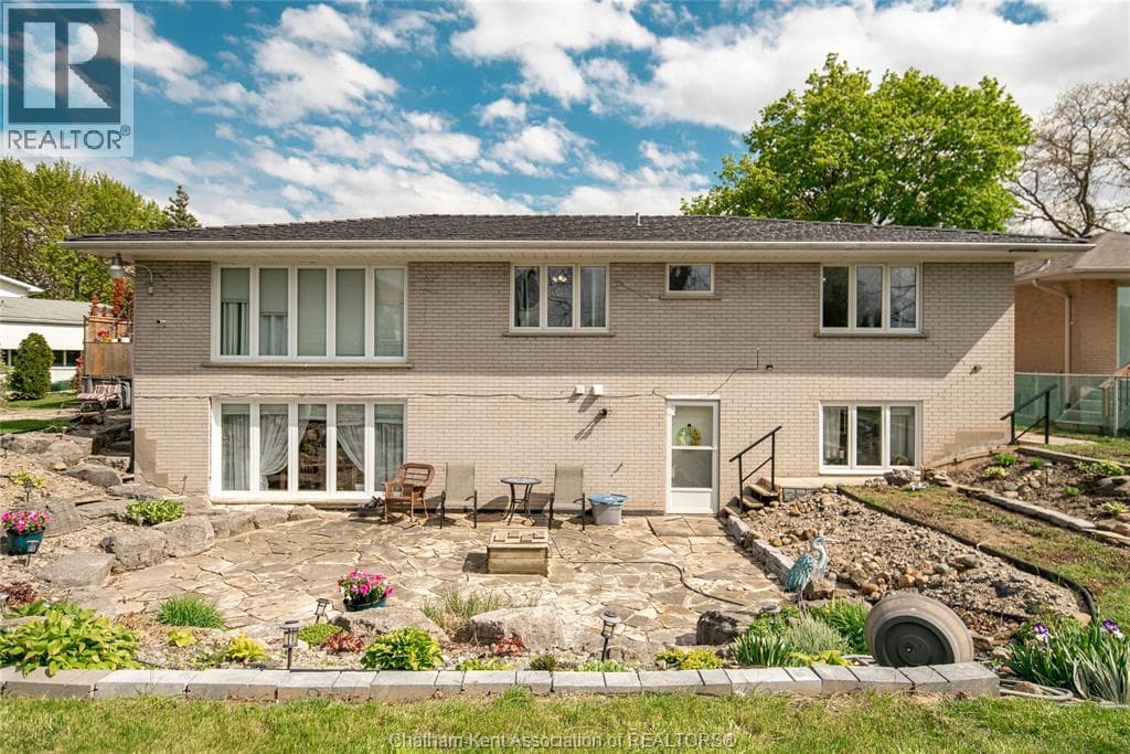 39 Chippewa DRIVE, Chatham Kent — photo 3