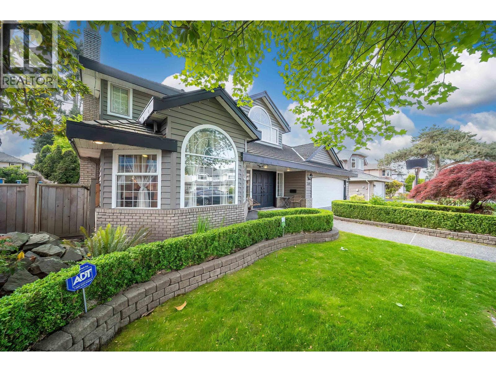 6411 BOUCHARD COURT, Greater Vancouver — photo 4