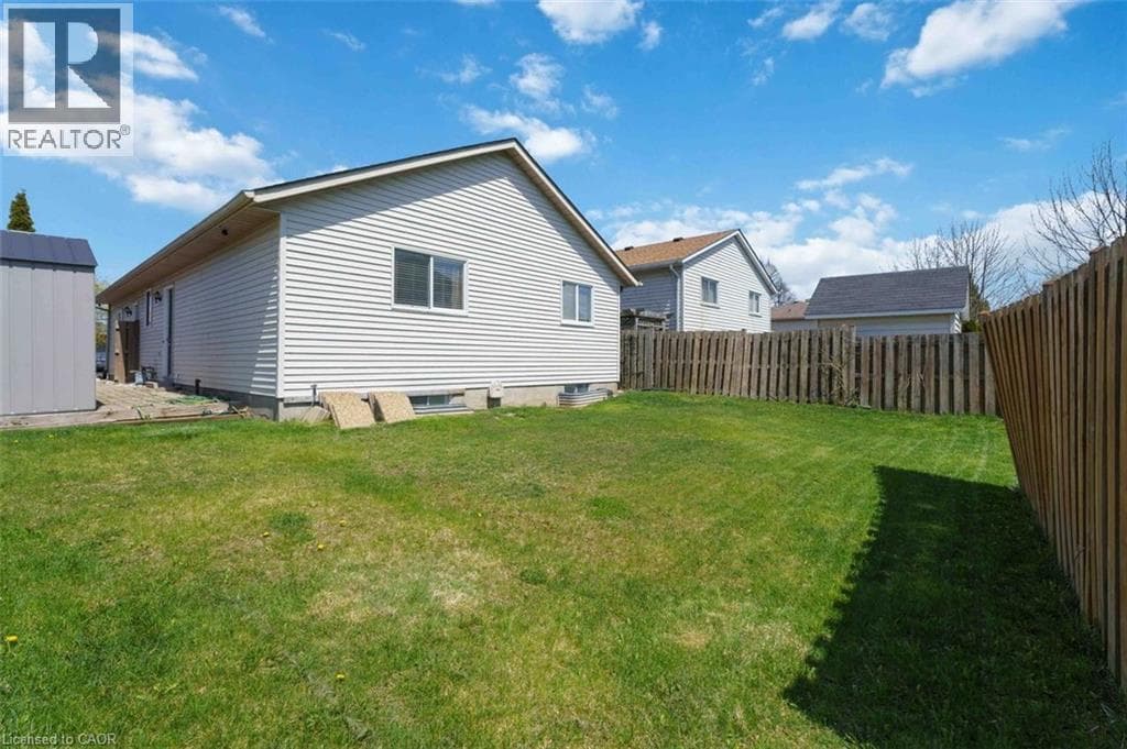 41 EASTWOOD DRIVE, Cornerstone — photo 5