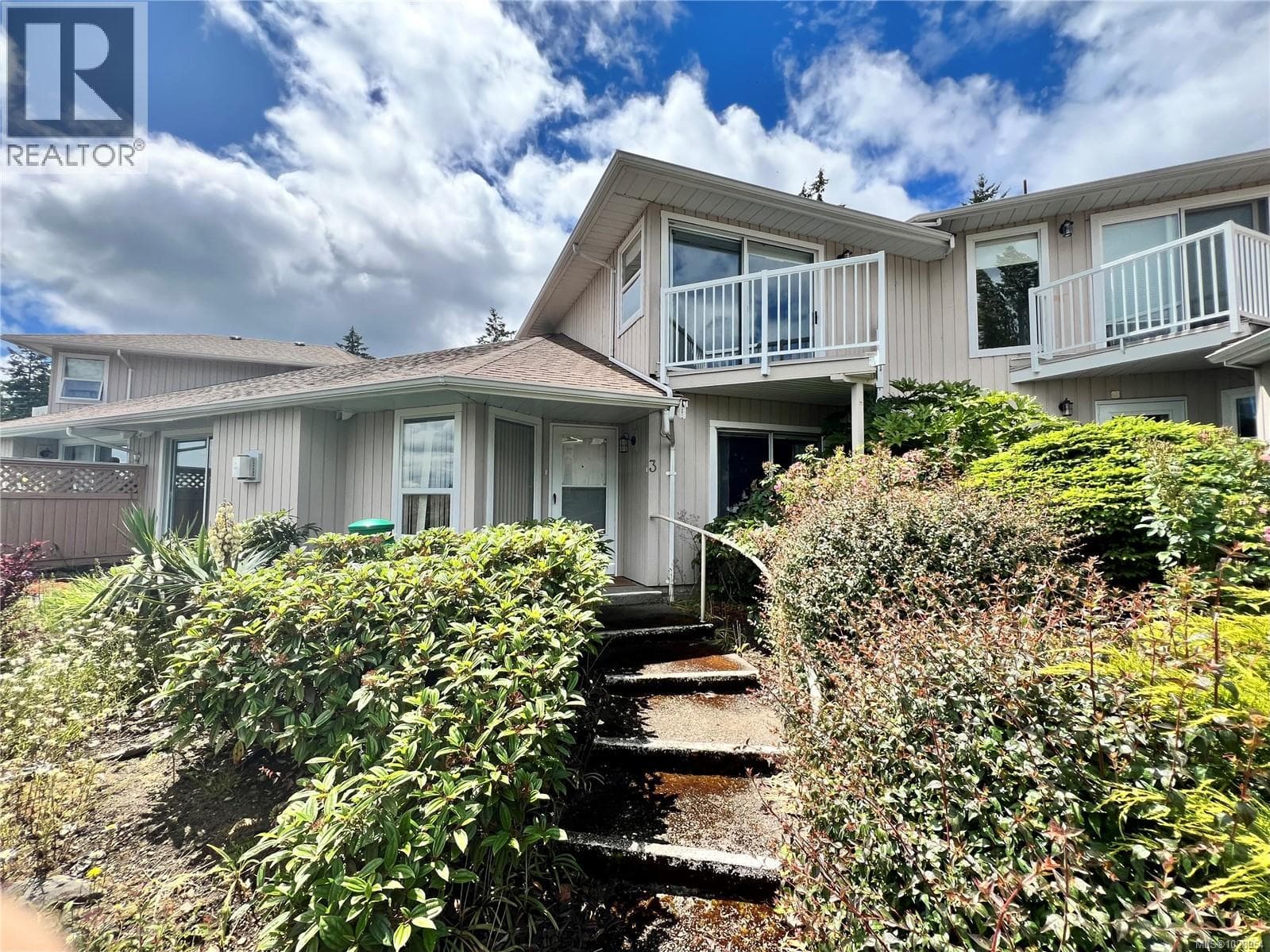 3 130 Corbett Rd in
