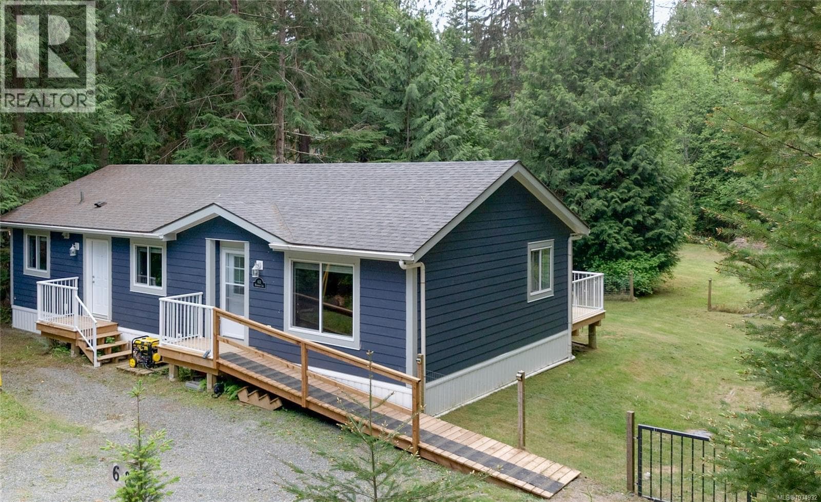 601 Wildwood Cres in 