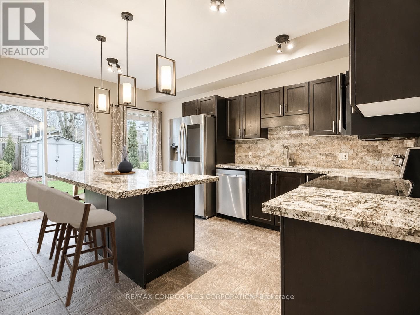 859 BRANDENBURG BOULEVARD, Toronto — photo 5