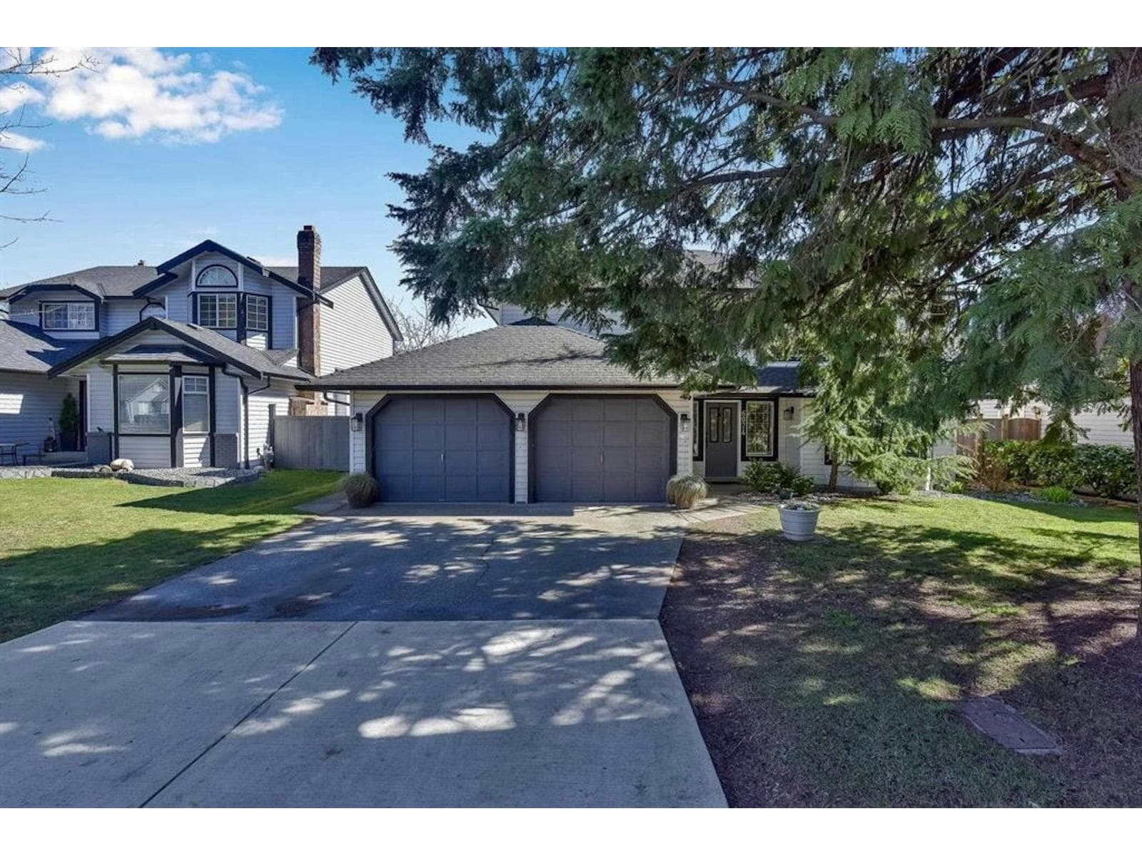 6074 188 STREET, Fraser Valley — photo 2