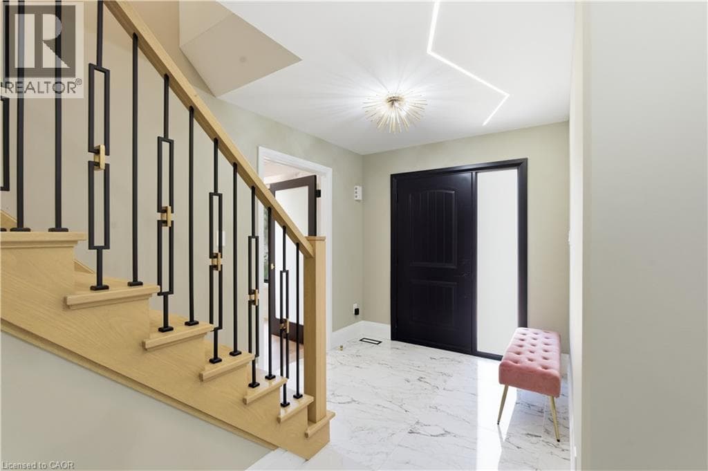 11 BRIDLEWOOD DRIVE, Cornerstone — photo 3