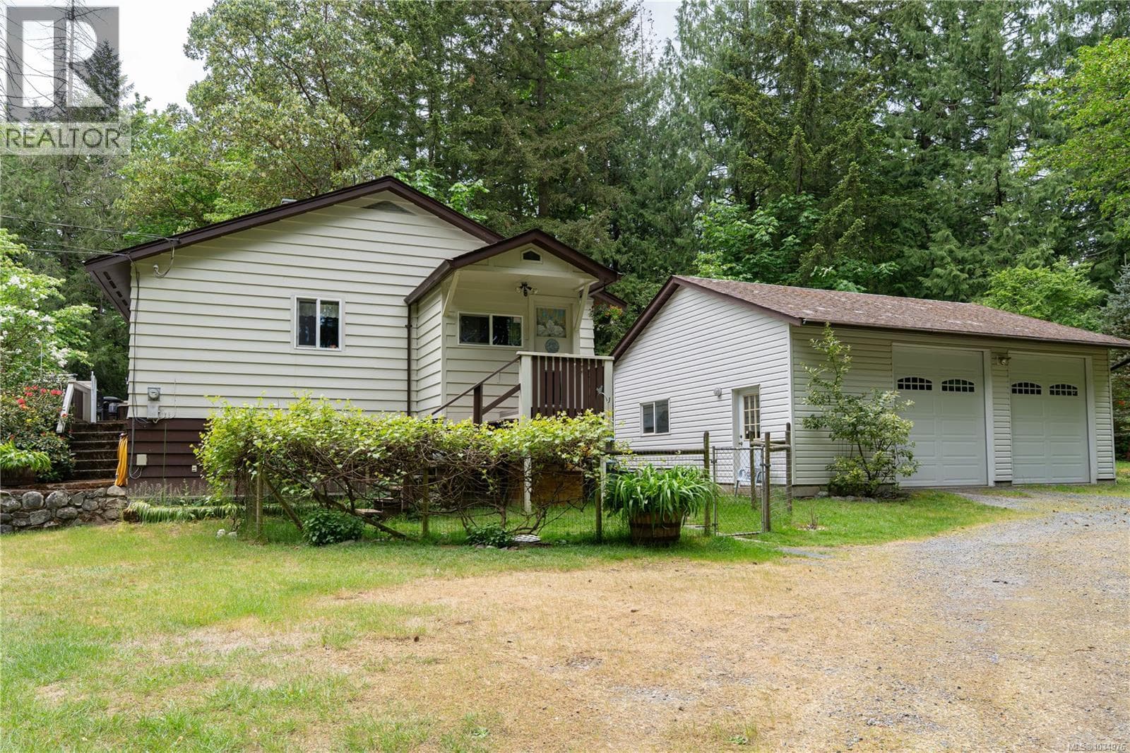 8647 SWEENEY ROAD, Vancouver Island — photo 3