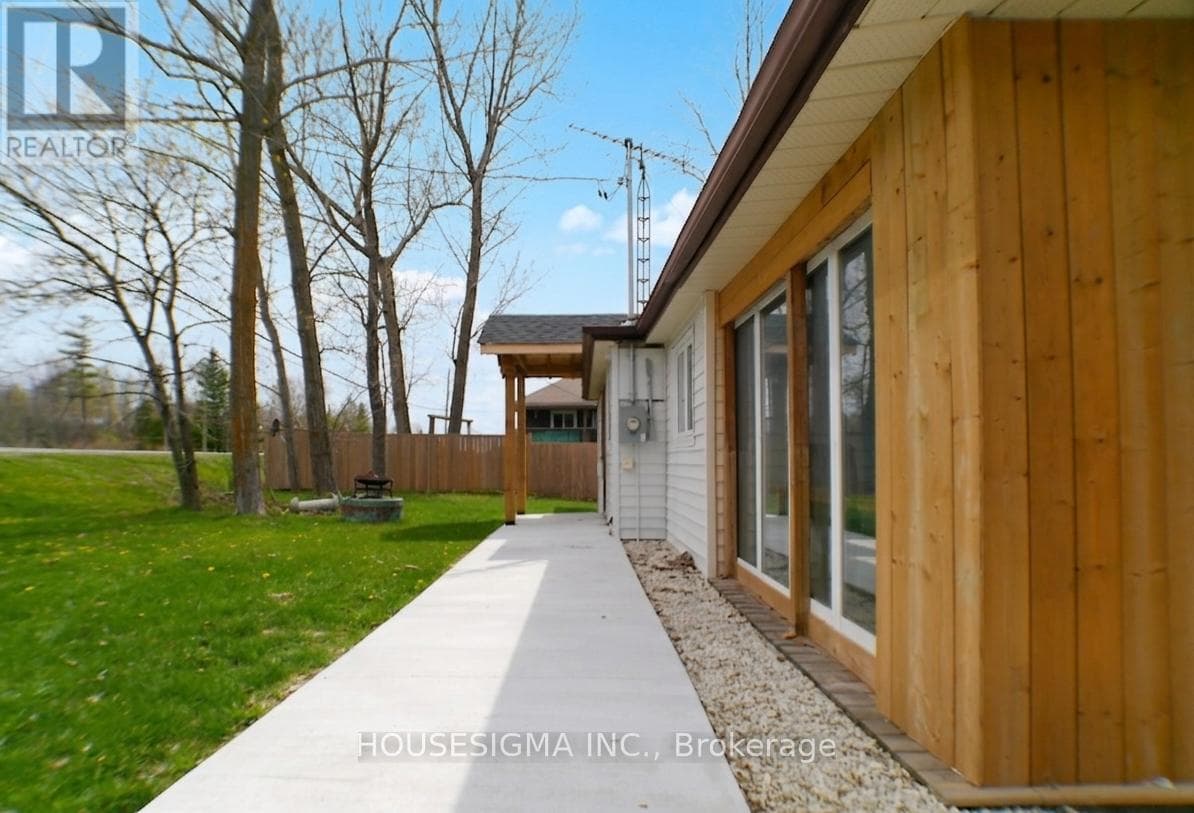 8892 BEACHWOOD ROAD, Toronto — photo 3