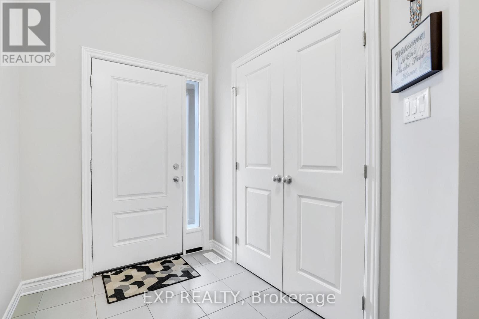 299 WOOD ACRES GROVE, Ottawa — photo 4