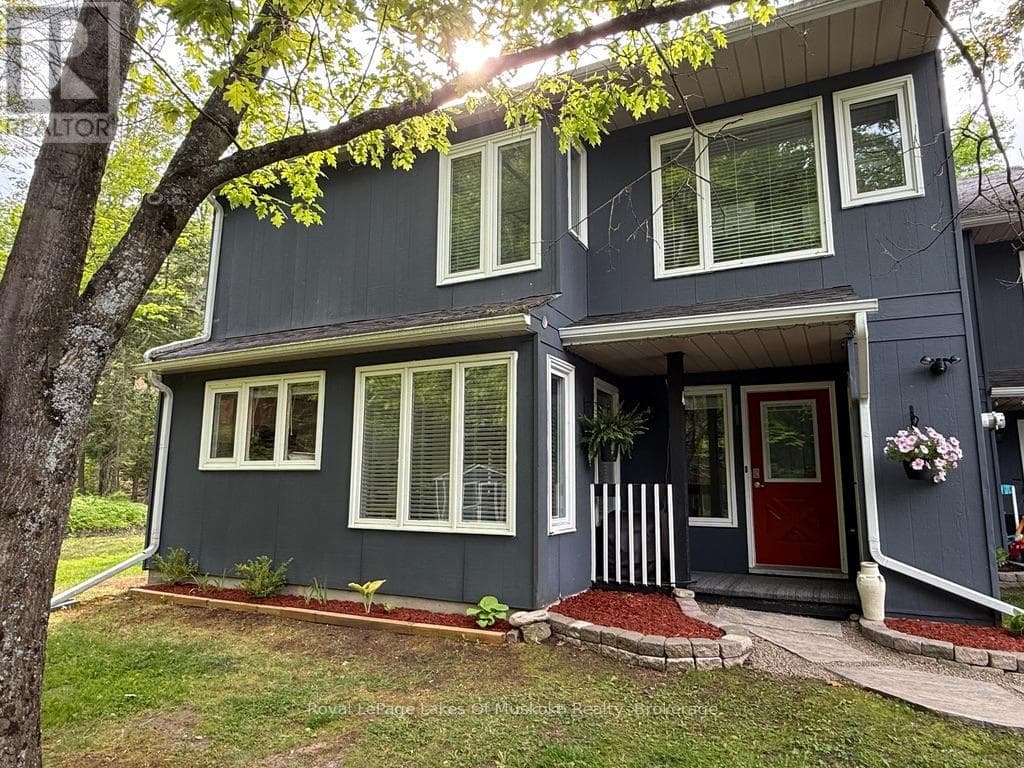 4 - 1551 HIDDEN VALLEY ROAD in 