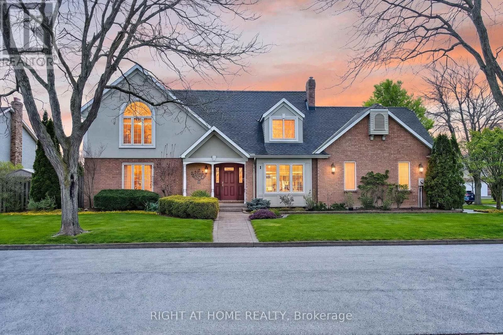 1 CAPTAIN TENBROCK TERRACE in 