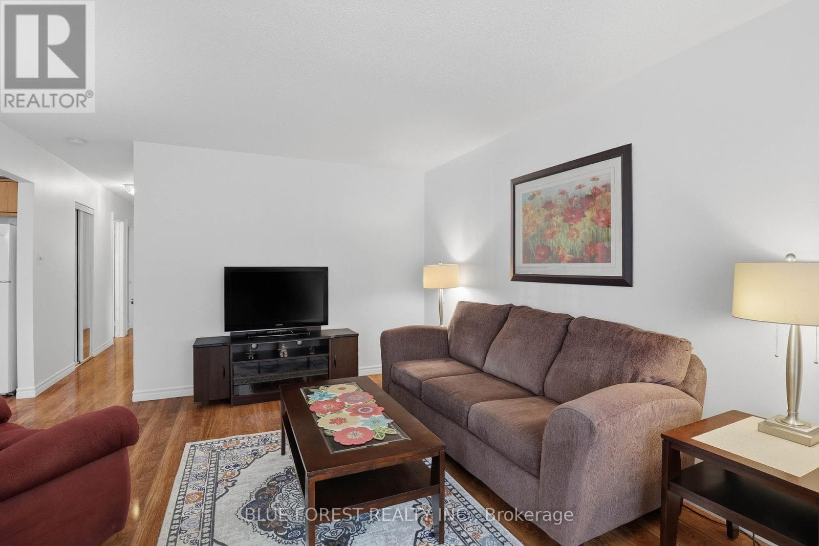 93 NICHOLAS CRESCENT, London and St. Thomas — photo 3