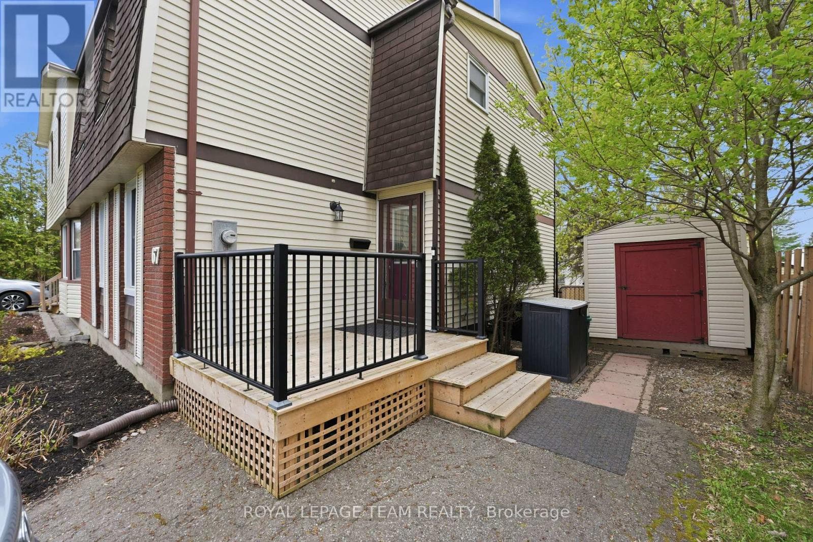 67 CASTLEFRANK ROAD, Ottawa — photo 2