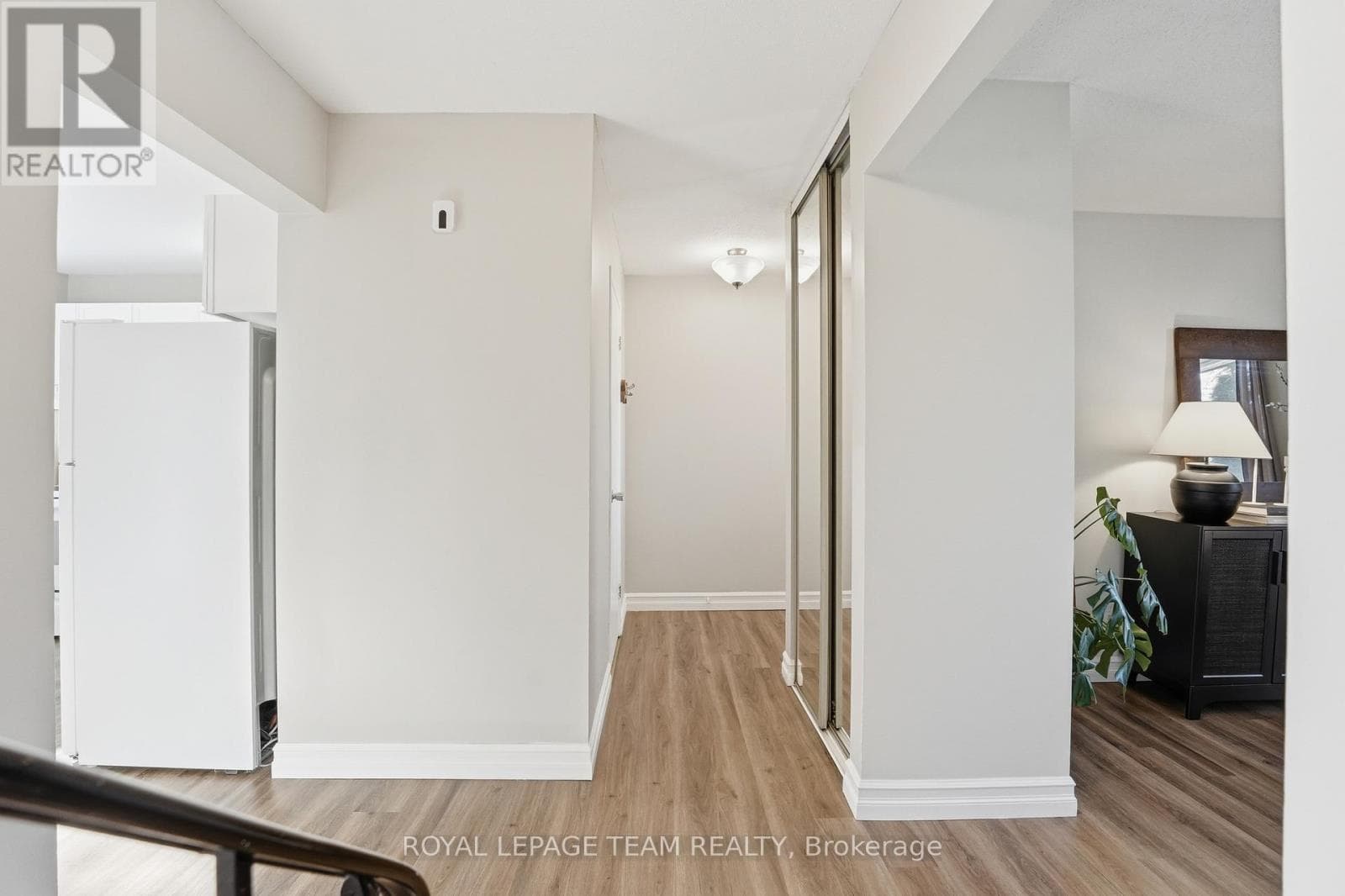 67 CASTLEFRANK ROAD, Ottawa — photo 3