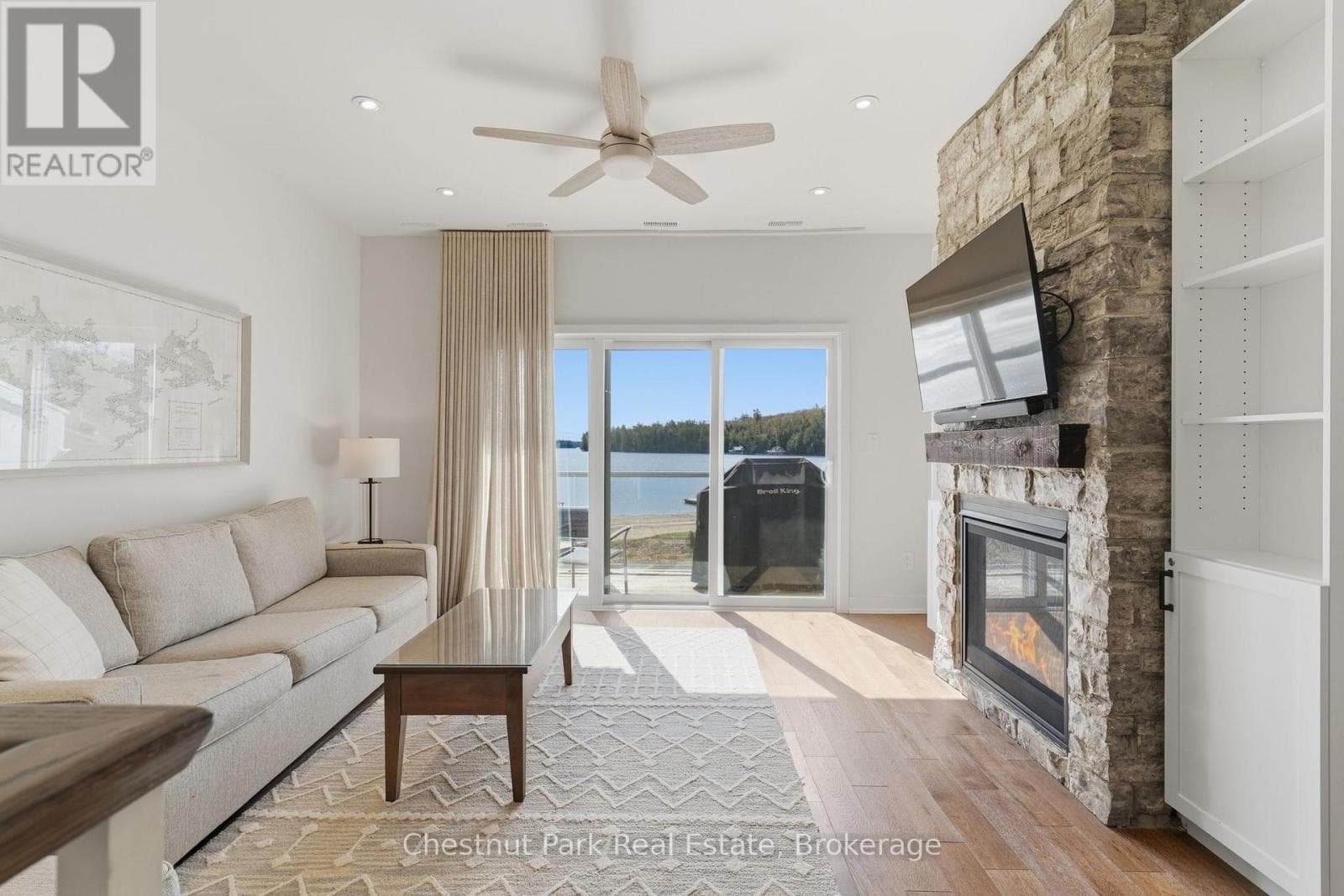 BHV A202 - 1869 MUSKOKA RD 118 HIGHWAY W, OnePoint — photo 5