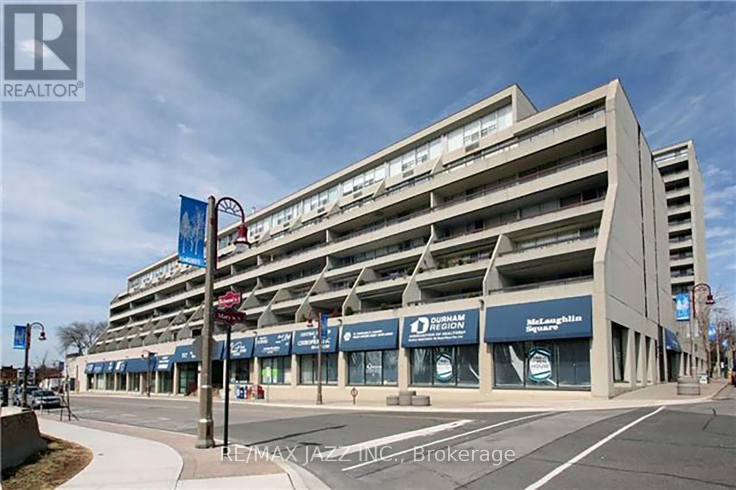 PH 7 - 55 WILLIAM STREET E, Central Lakes — photo 2
