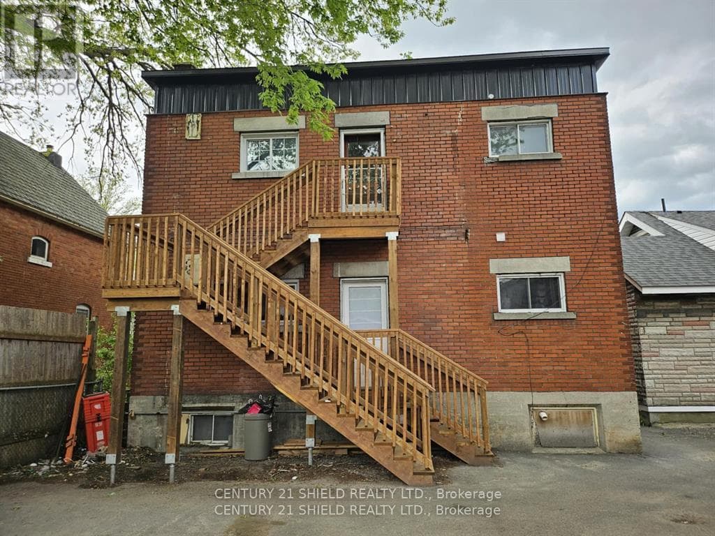 125 MARLBOROUGH STREET, Cornwall — photo 2