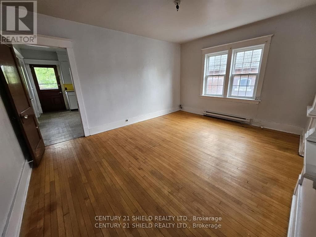 125 MARLBOROUGH STREET, Cornwall — photo 4