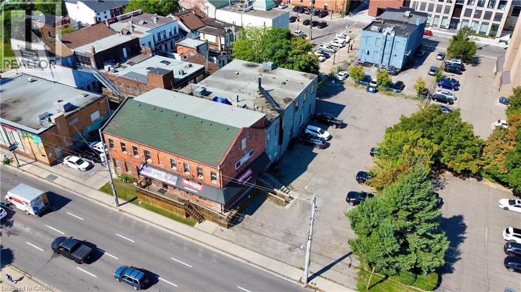 15-21 WELLINGTON Street N in Beasley