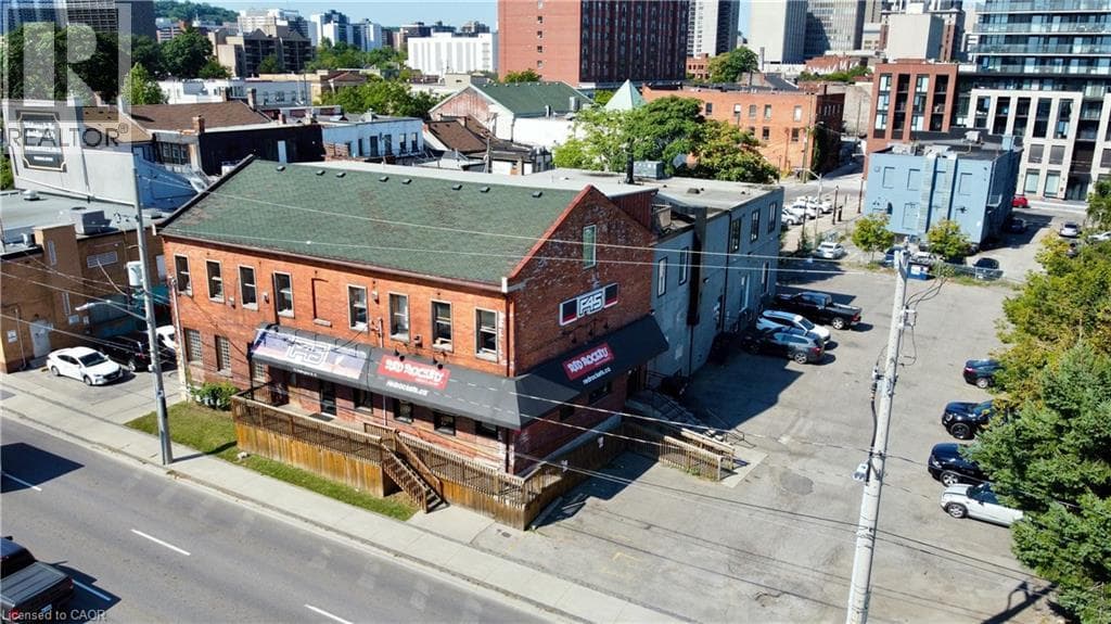 15-21 WELLINGTON Street N, Cornerstone — photo 2