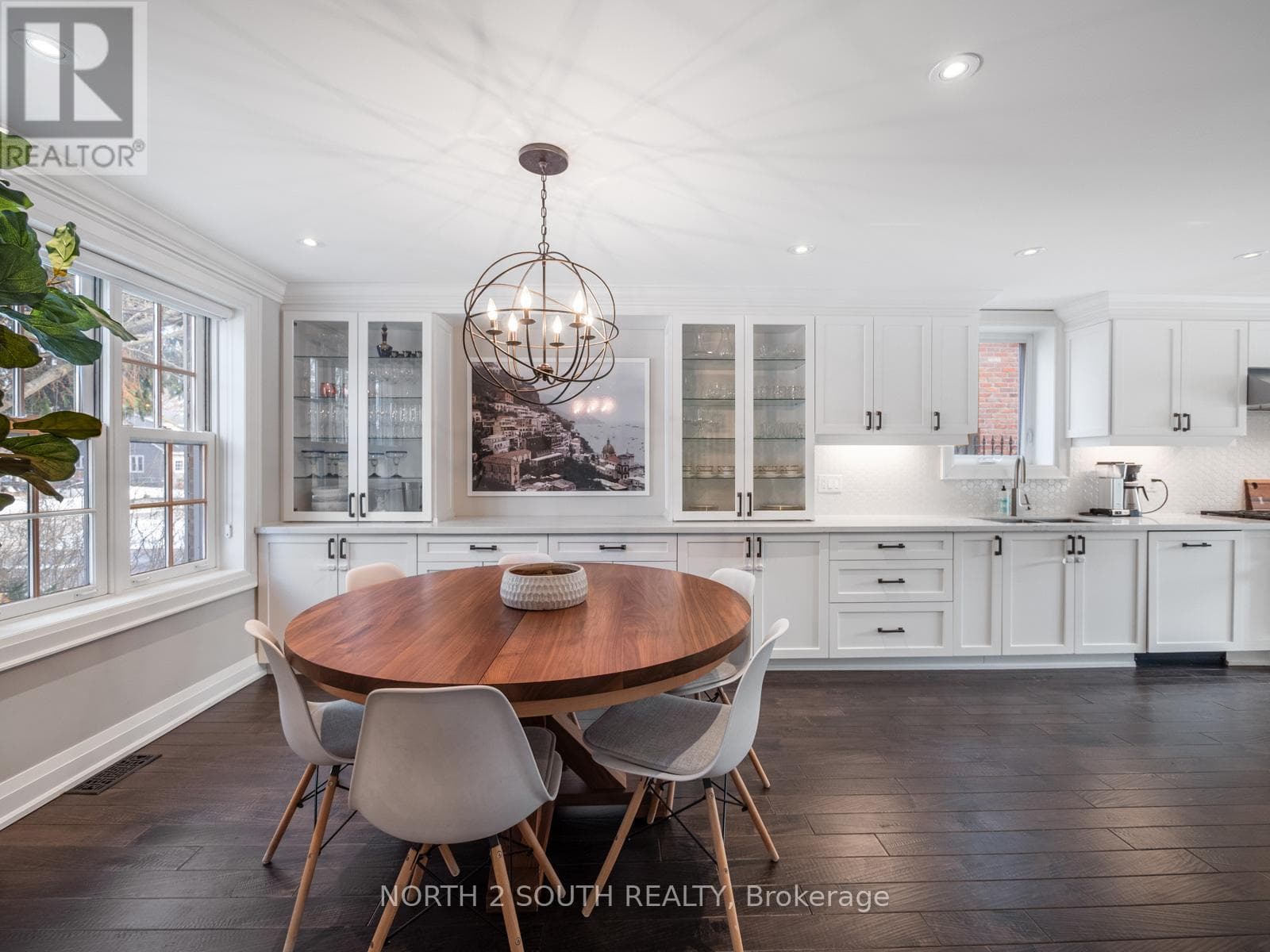 298 DOUGLAS AVENUE, Toronto — photo 3