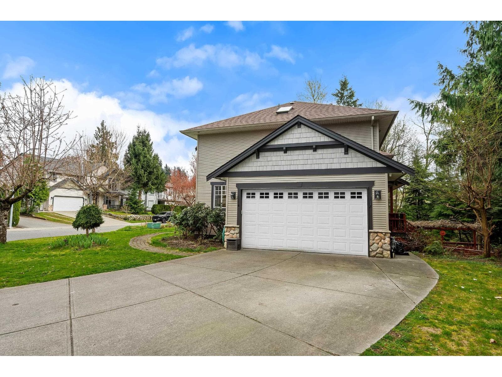 8525 DOERKSEN DRIVE, Fraser Valley — photo 3