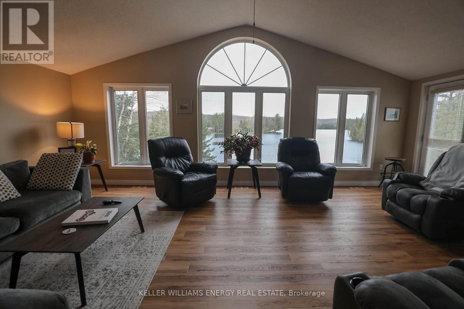 112 BAIE SHORE DRIVE, Central Lakes — photo 4