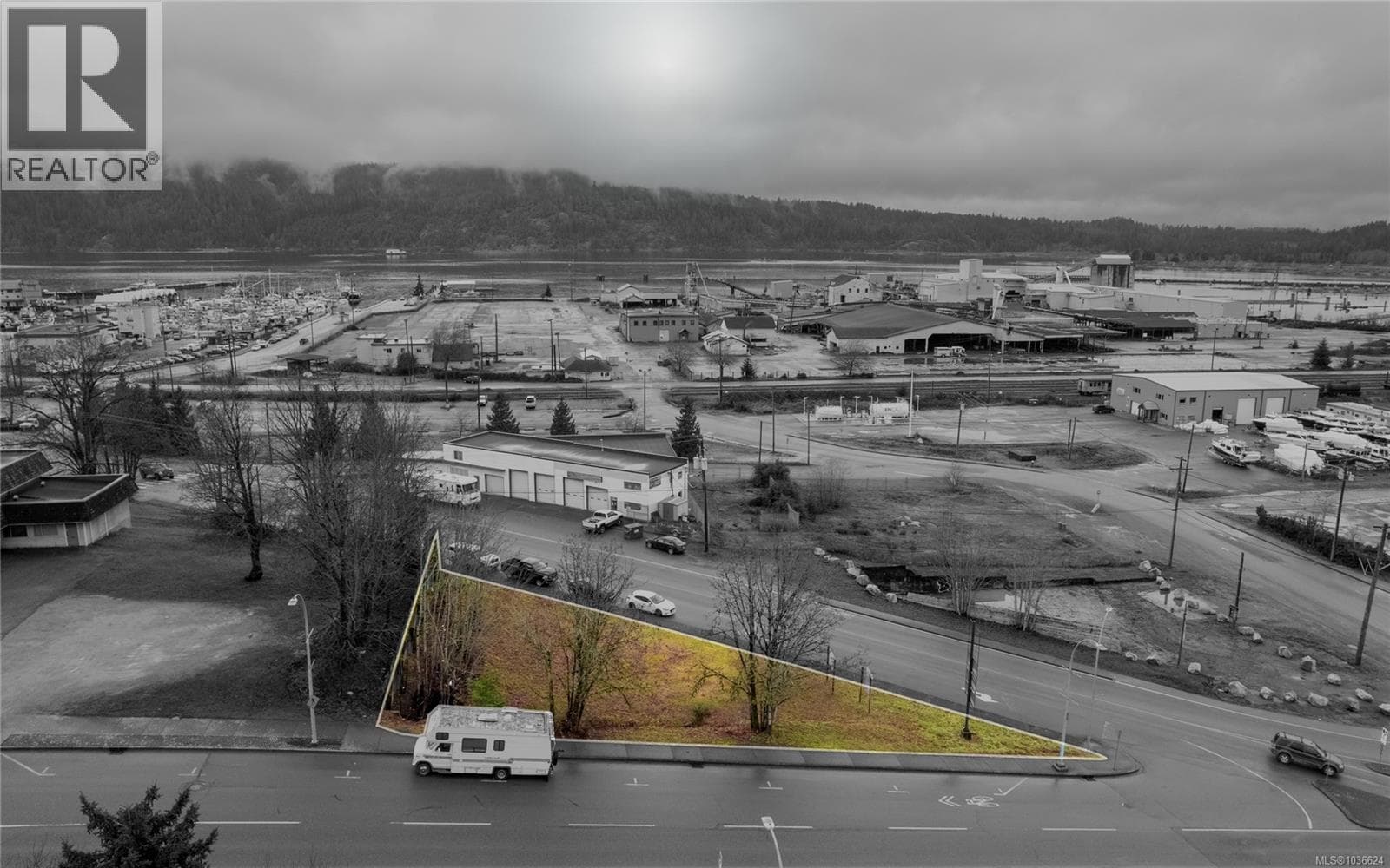 3347 Kingsway Ave, Vancouver Island — photo 4