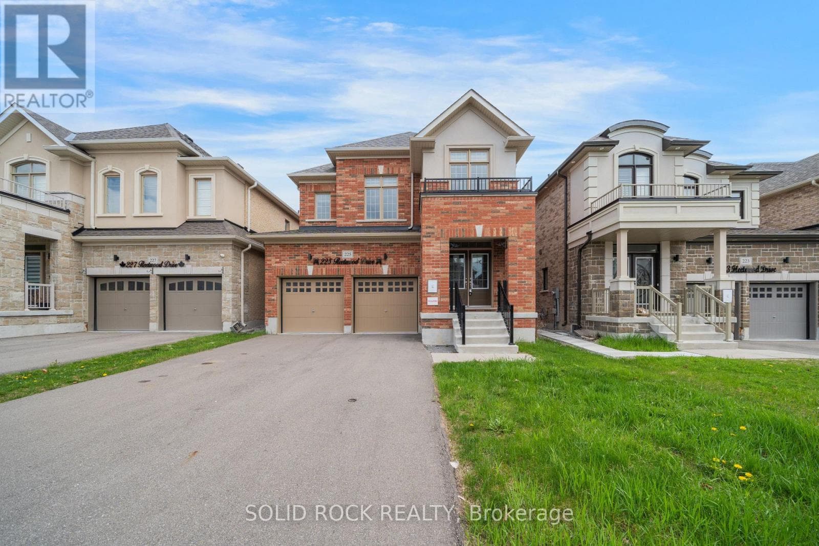 225 FLEETWOOD DRIVE in EASTDALE