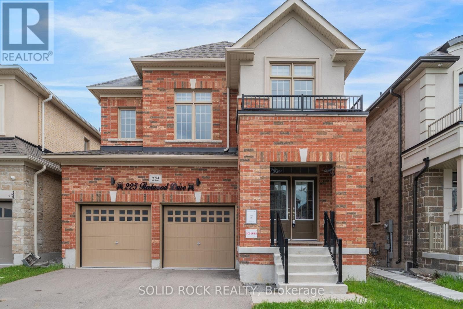 225 FLEETWOOD DRIVE, Toronto — photo 2