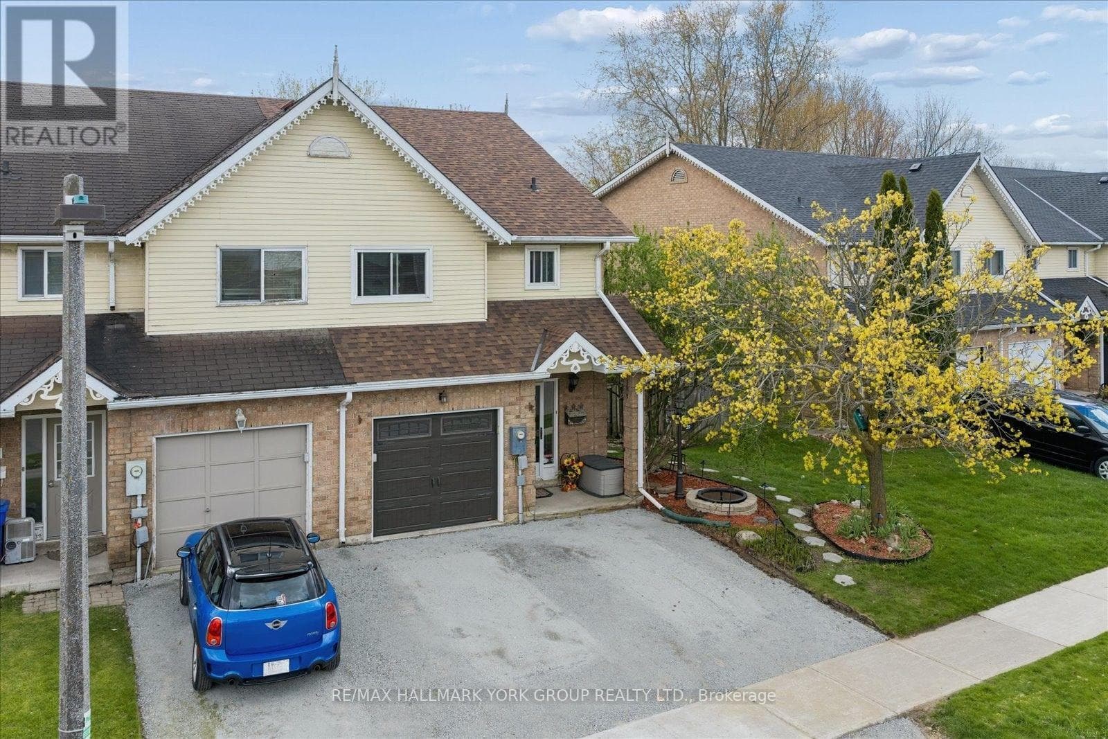 29 BISCAYNE BOULEVARD, Toronto