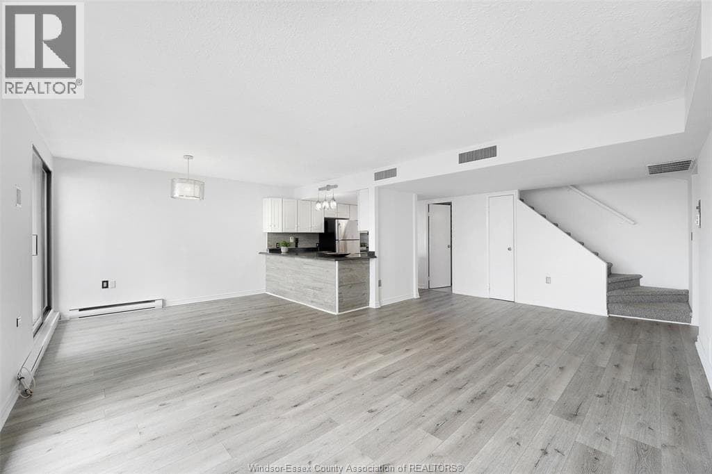 380 PELISSIER UNIT 1608, Windsor — photo 5