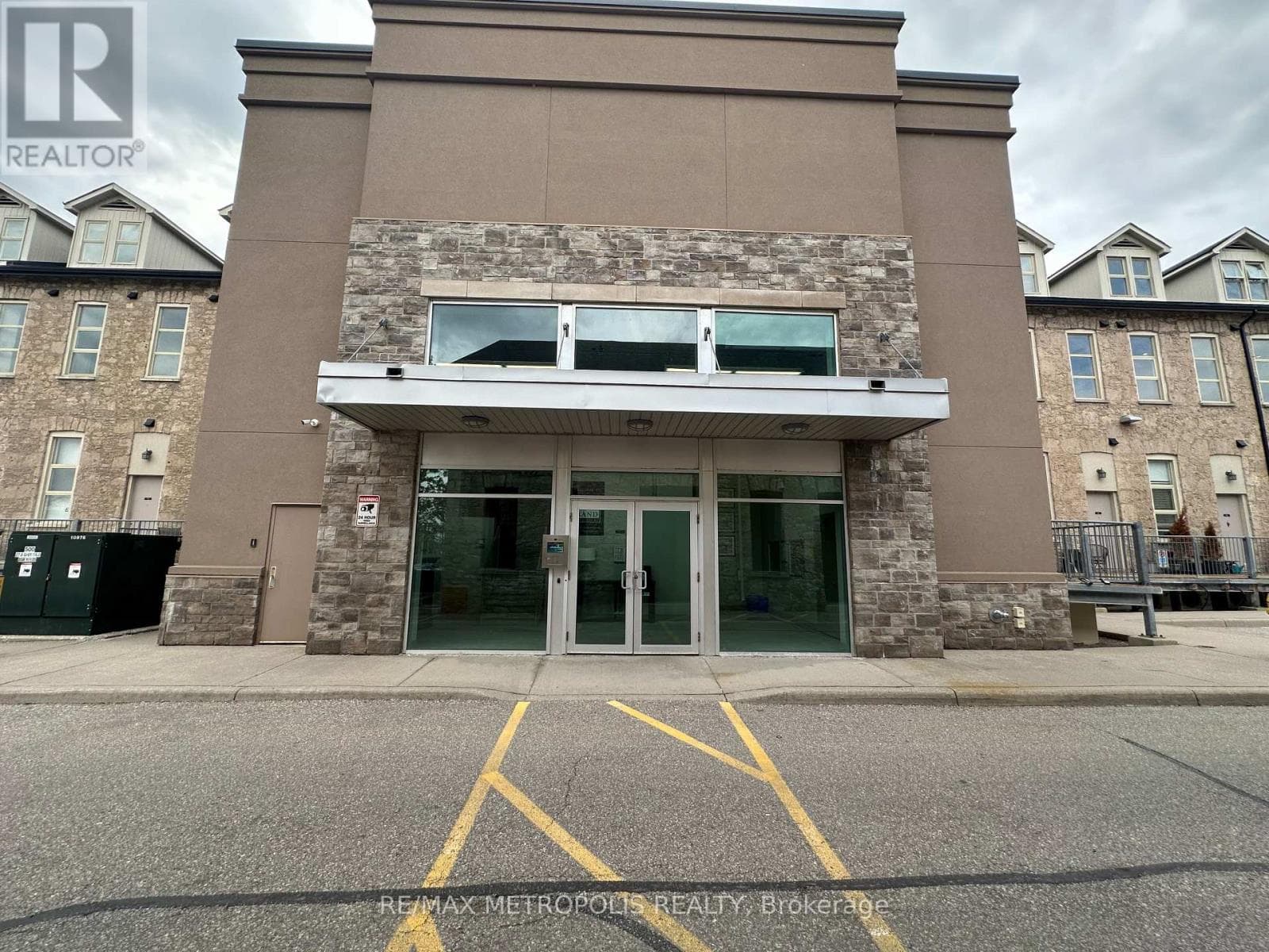 110 - 25 CONCESSION STREET, Toronto — photo 2