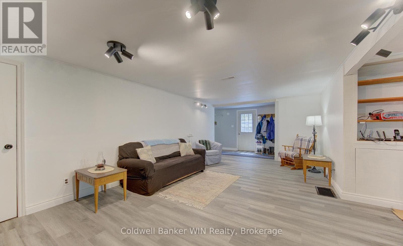 186 MCFARLIN DRIVE, OnePoint — photo 4