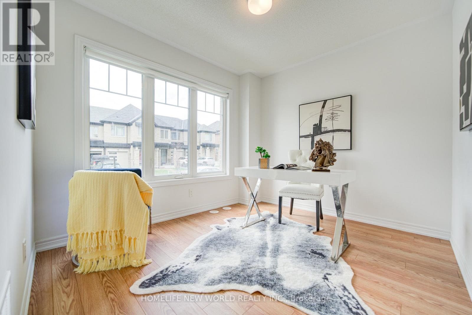132 LAGEER DRIVE, Toronto — photo 2
