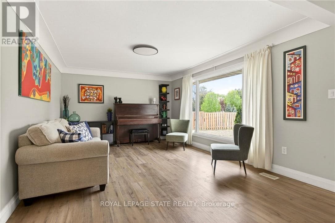 183 SUNNYRIDGE ROAD, Toronto — photo 5