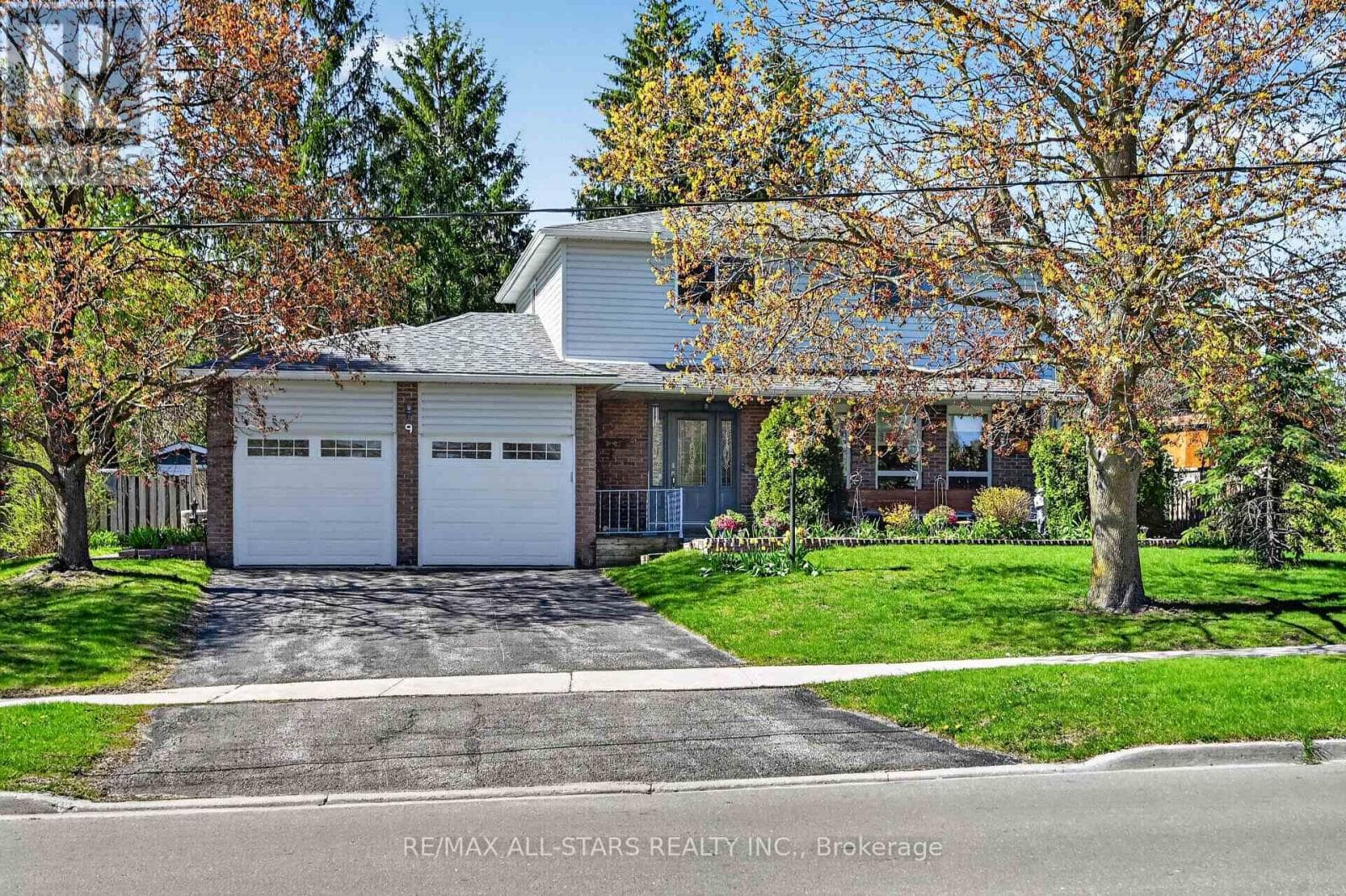 9 ORCHARD PARK ROAD, Central Lakes — photo 2