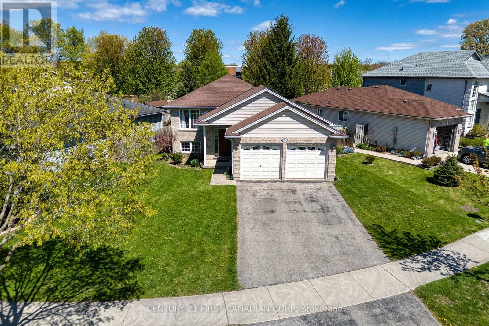 1761 DEVOS DRIVE, London and St. Thomas — photo 3