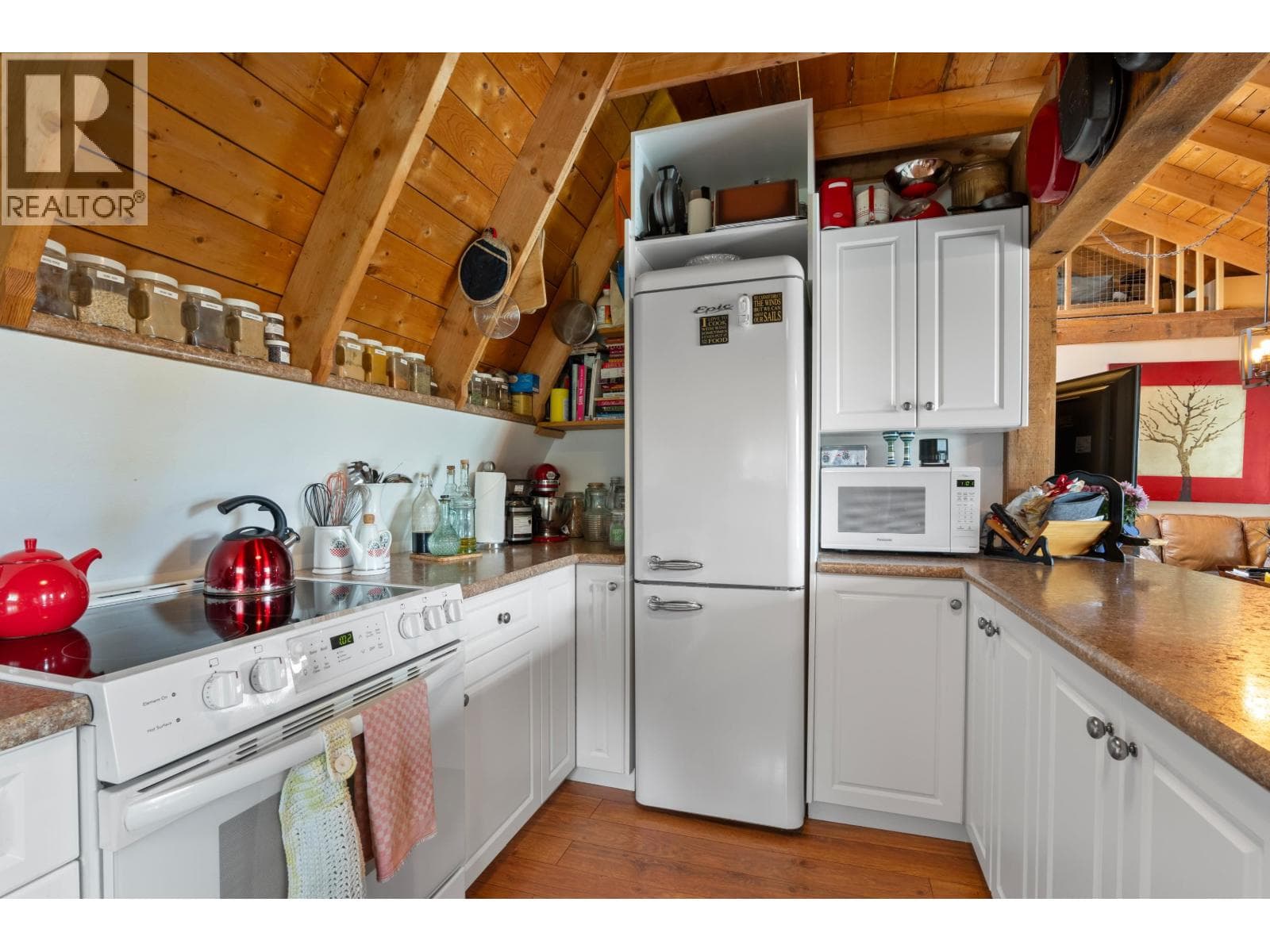 7796 NORTH BRIDGE LAKE ROAD, BC Northern — photo 5