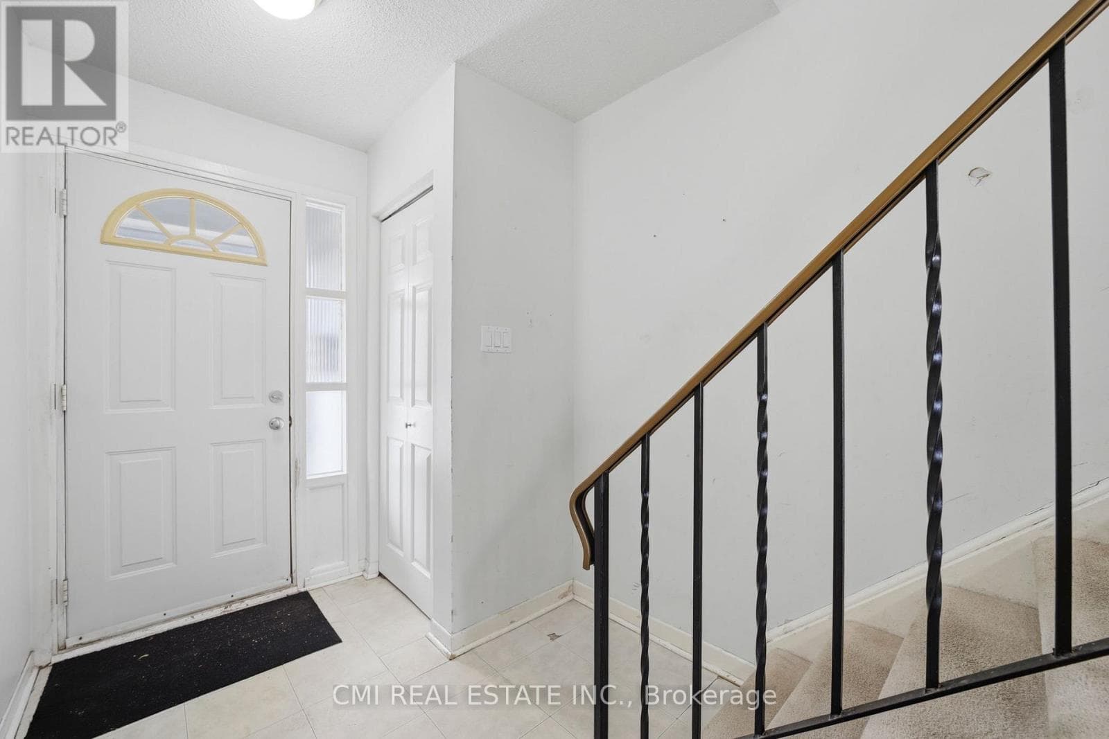 71 - 2440 BROMSGROVE ROAD, Toronto — photo 2
