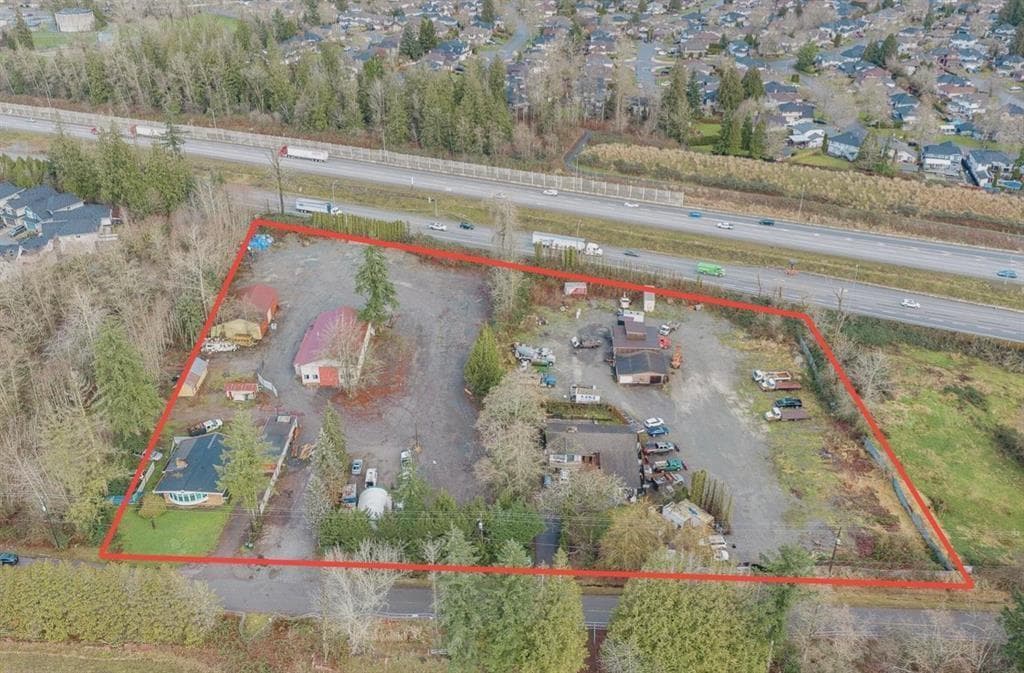 21341/ 21373 83 AVENUE in Willoughby