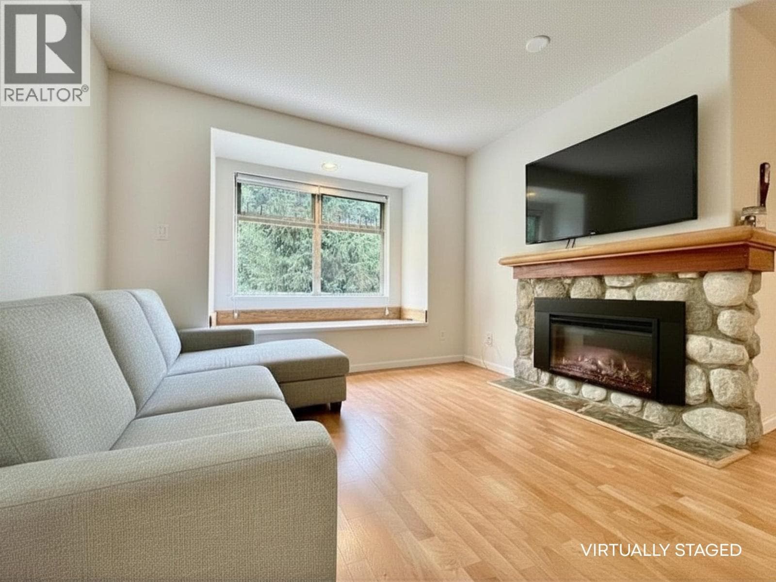 21 2050 LAKE PLACID ROAD, Greater Vancouver — photo 2