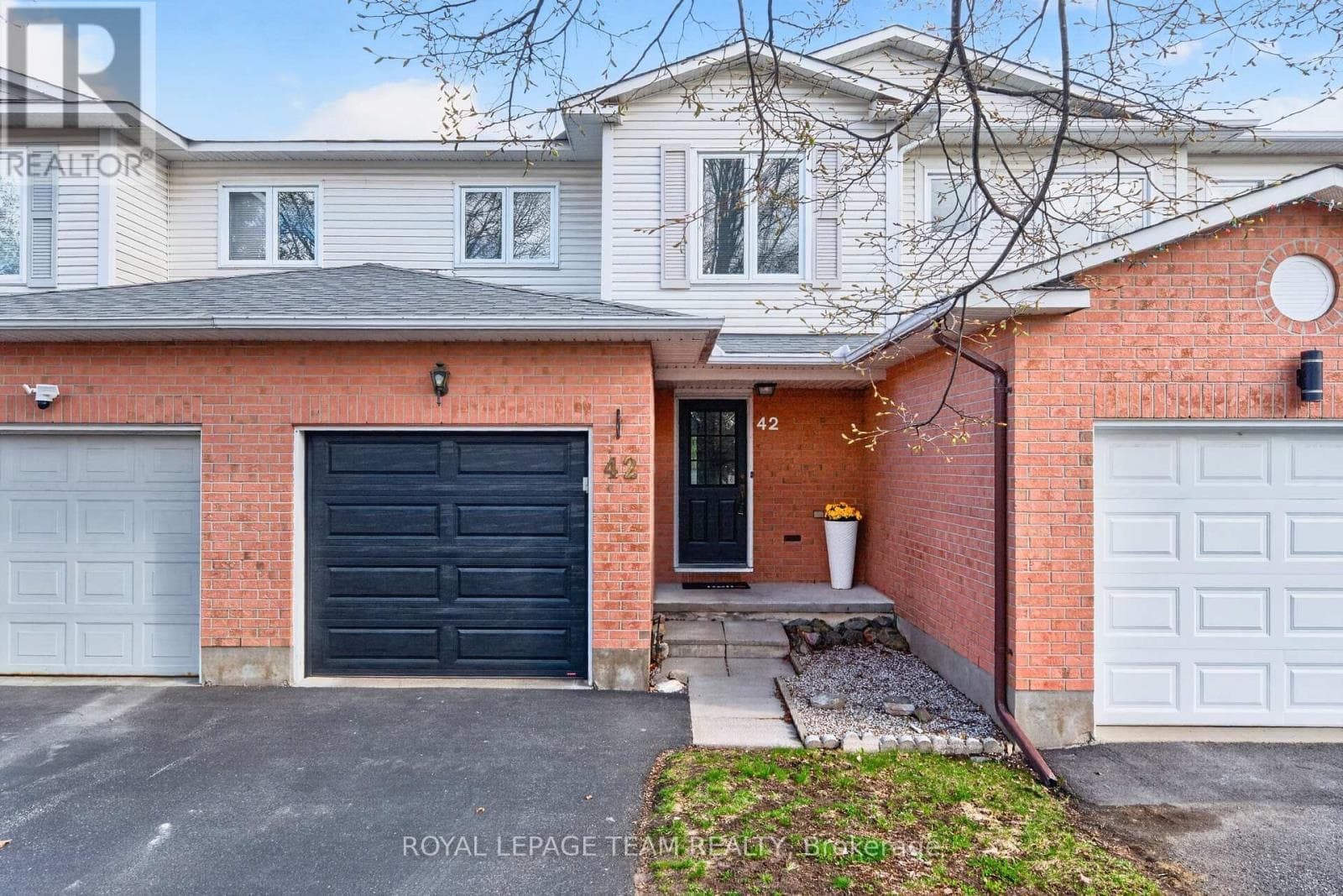 42 BATON COURT, Ottawa — photo 4