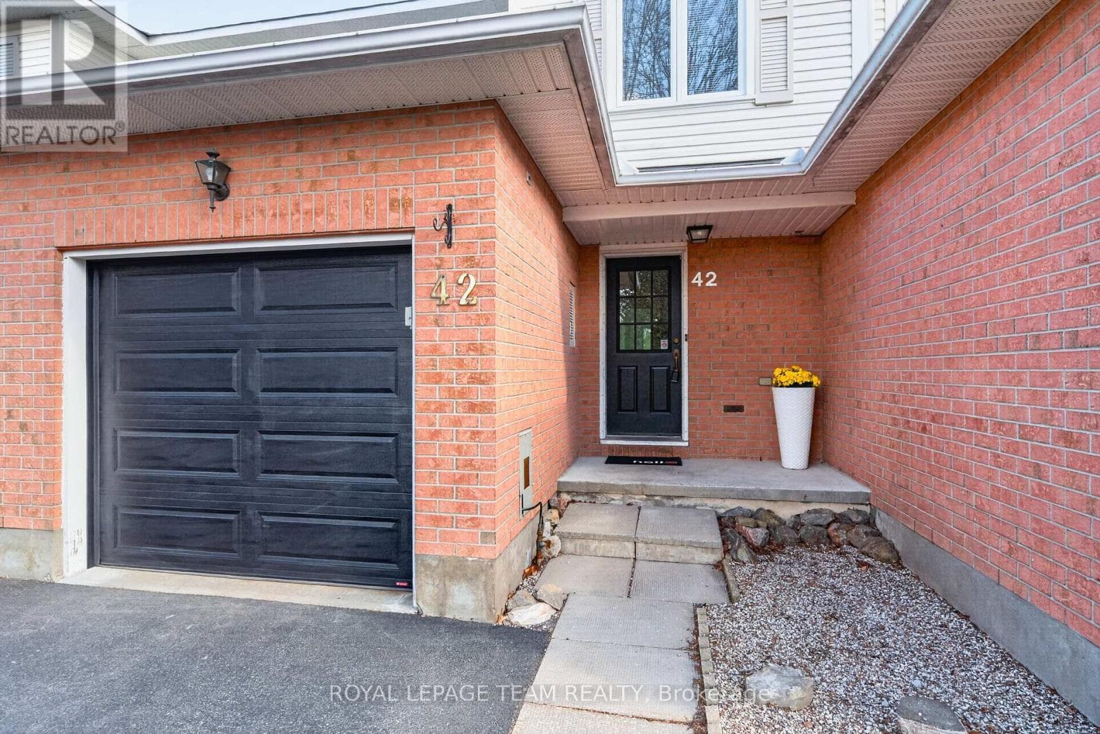42 BATON COURT, Ottawa — photo 5