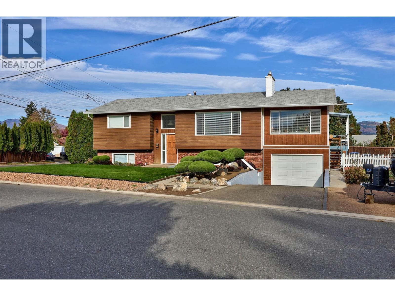 594 BRENTWOOD AVENUE in 