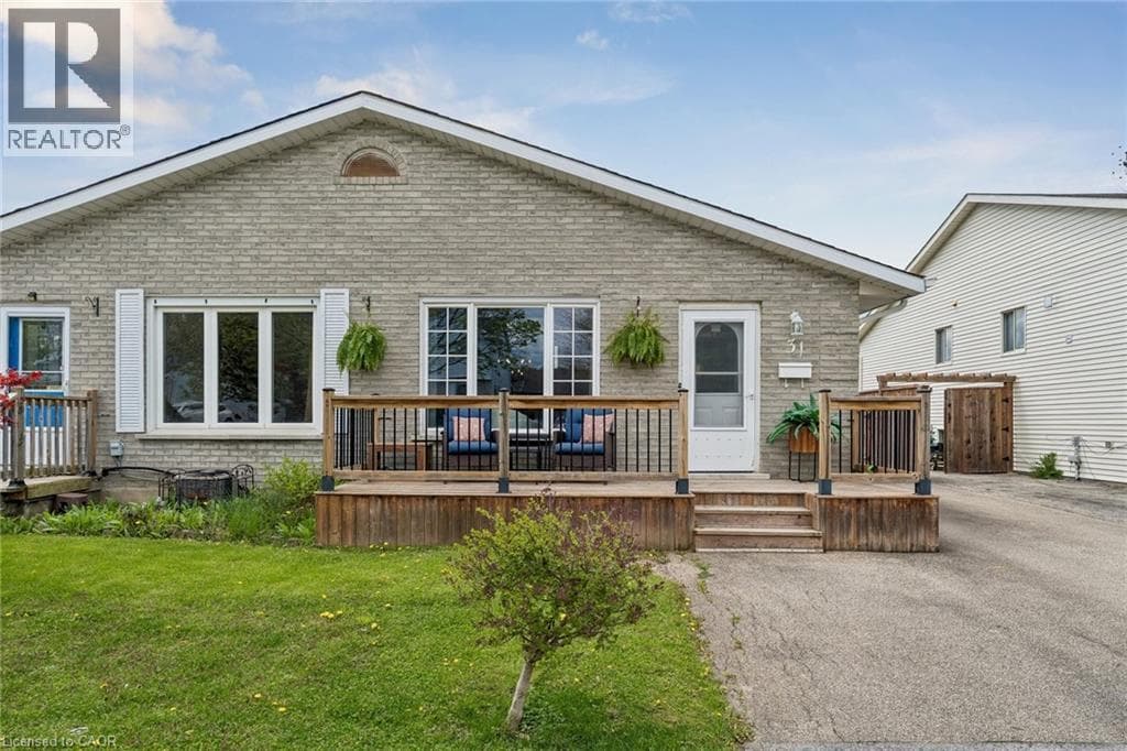 31 MAYFAIR DRIVE in 