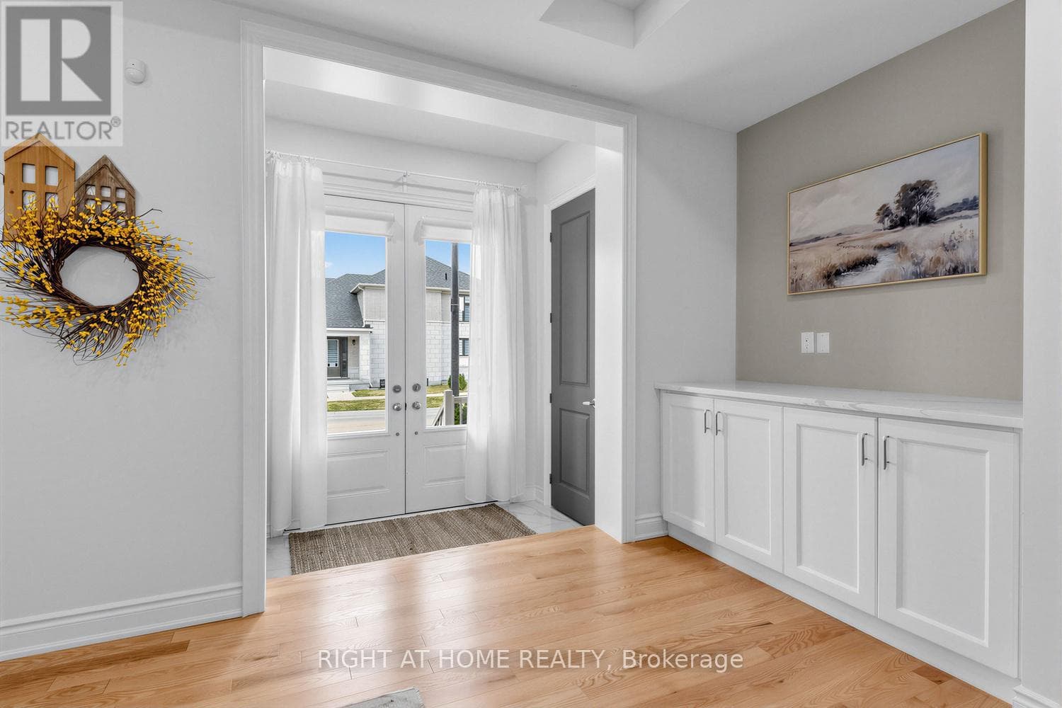 12 HEARTHWOOD GATE, Toronto — photo 5