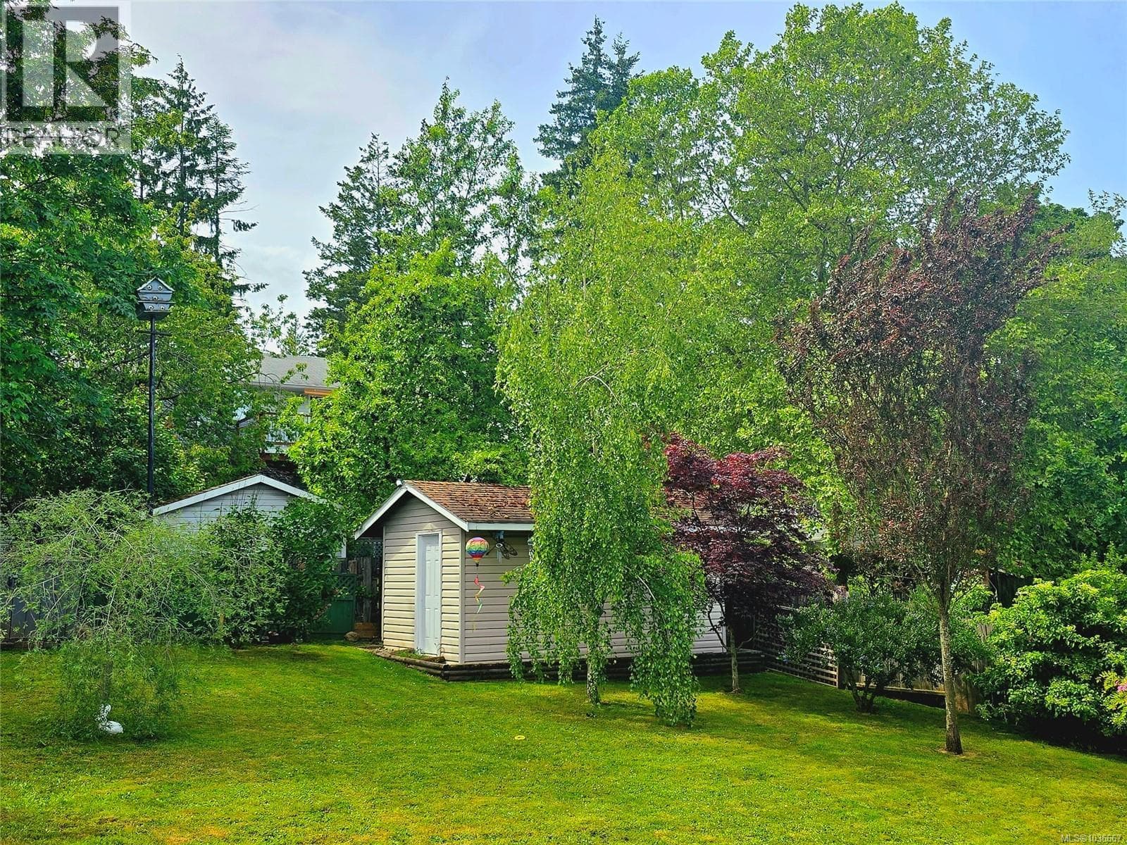 849 INEZ PLAZA, Vancouver Island — photo 5