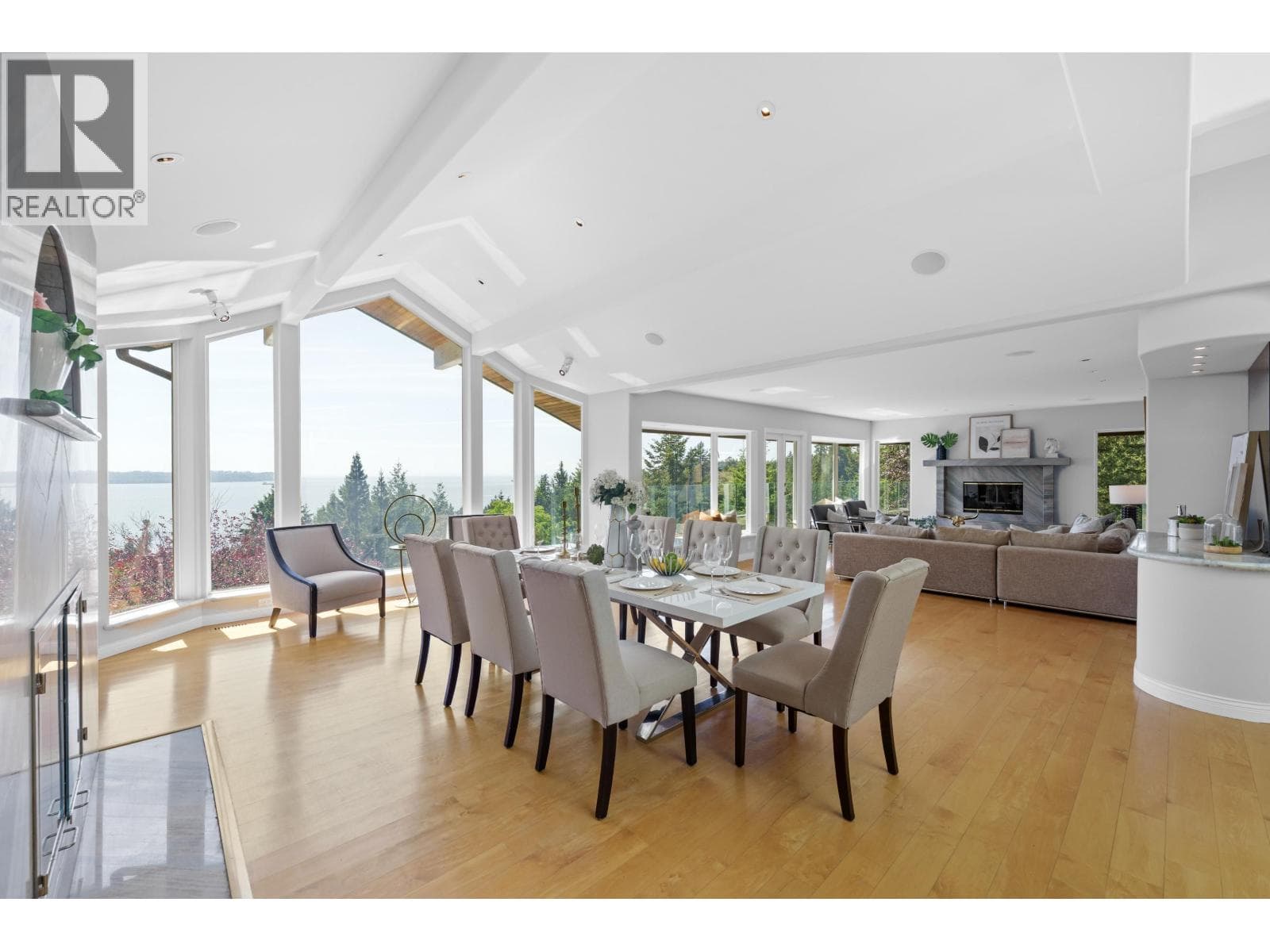 4253 ROCKBANK PLAZA, Greater Vancouver — photo 2