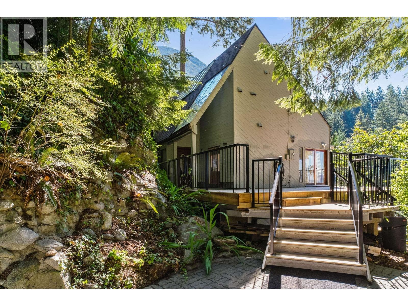 430 BAYVIEW ROAD, Greater Vancouver — photo 2